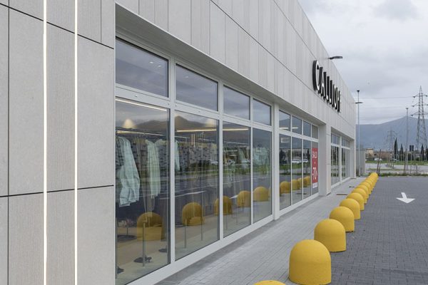 immobile-commerciale-a-navacchio-ingresso